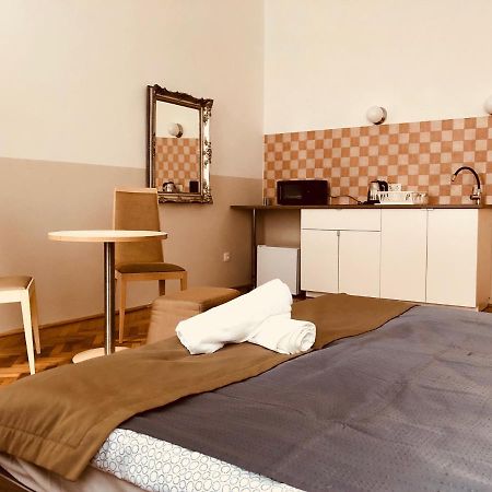 Downtown Apartment Budapest Esterno foto