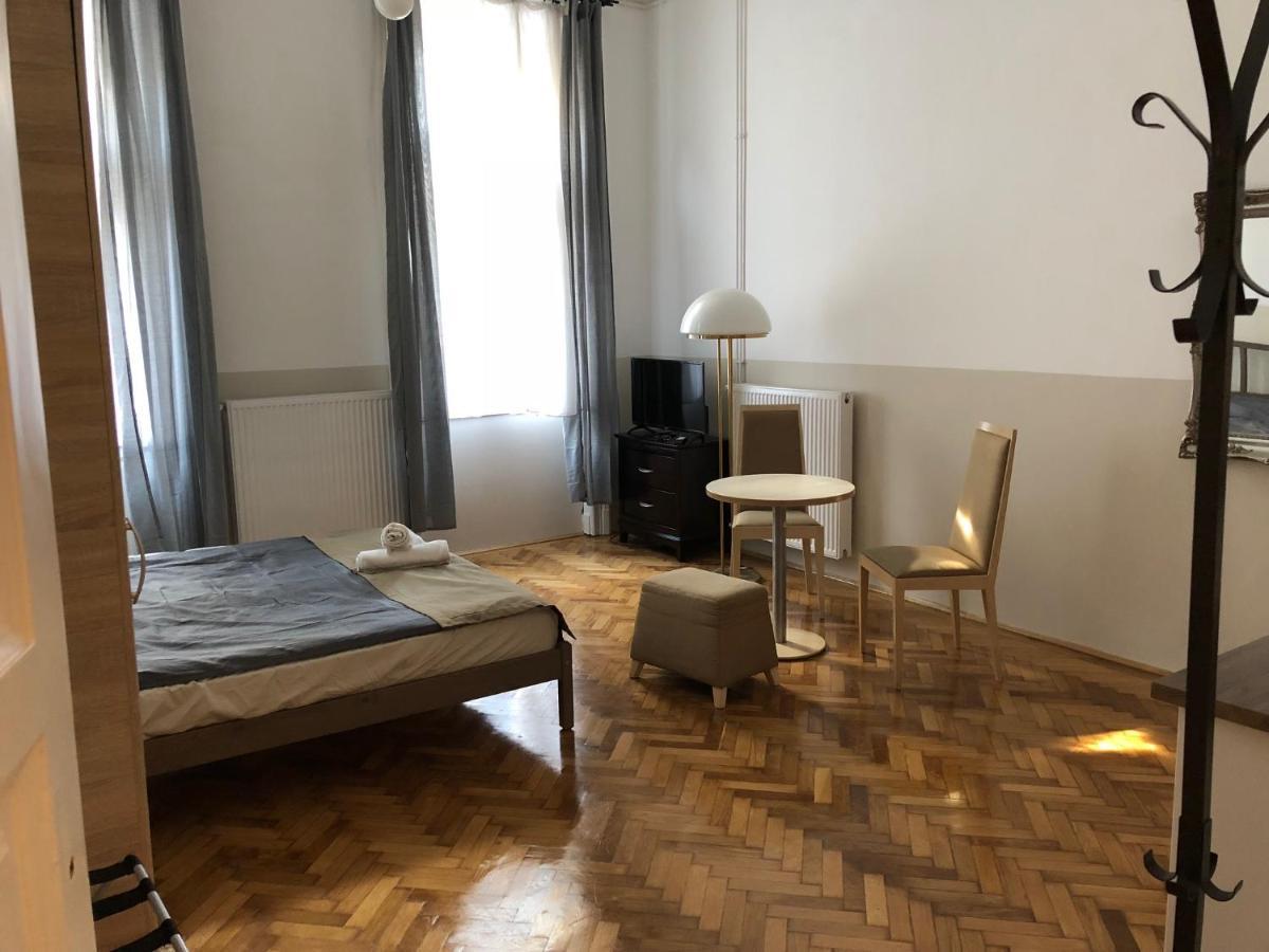 Downtown Apartment Budapest Esterno foto